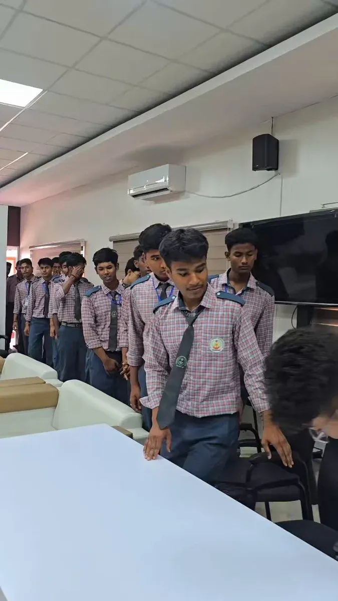 Sonowal Meets Gohpur School Students on Delhi Tour