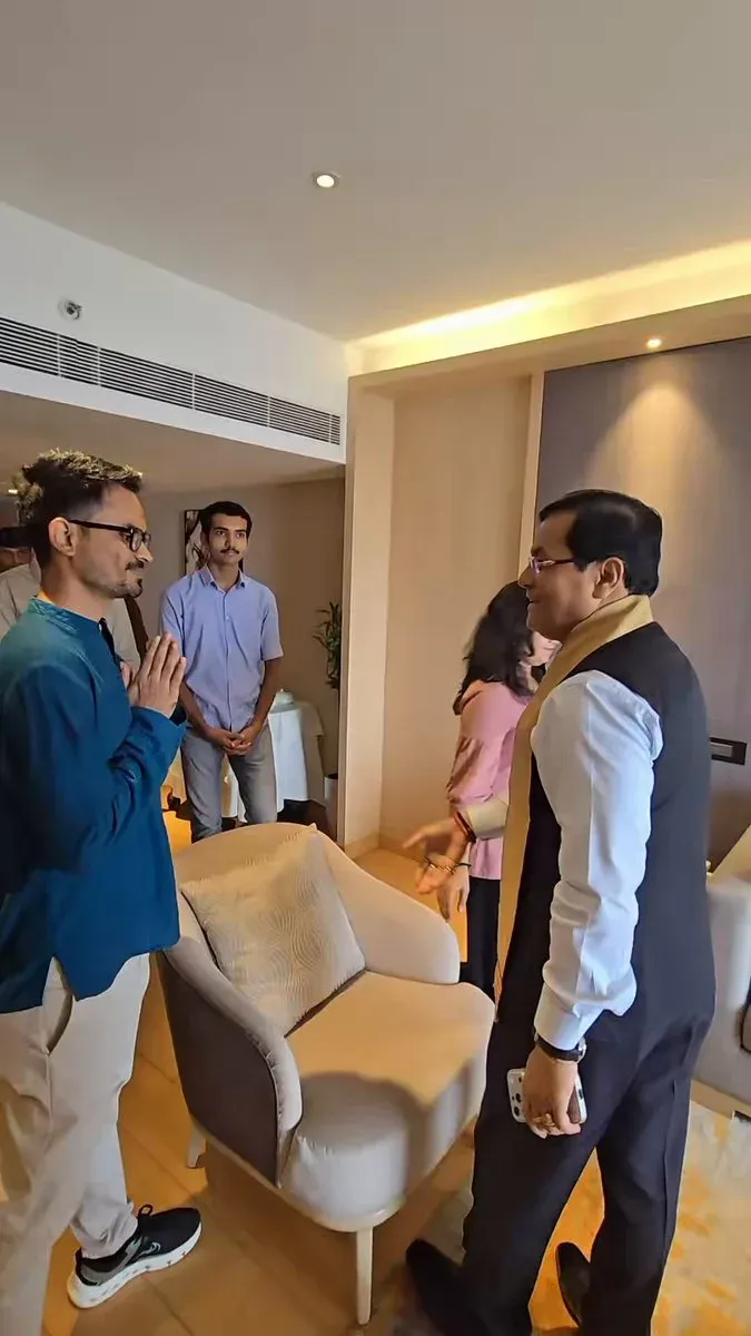 Sonowal meets IIT Bombay students, calls them 'glimpse of New India'