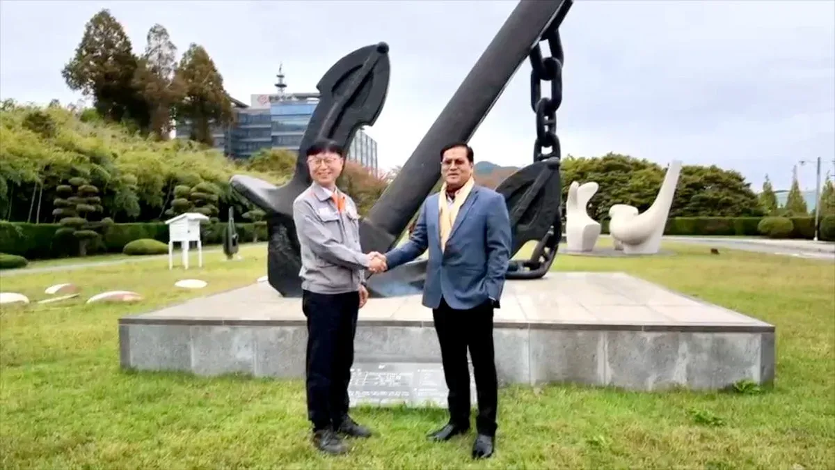 Sonowal visits Hanwha Ocean shipyard in South Korea