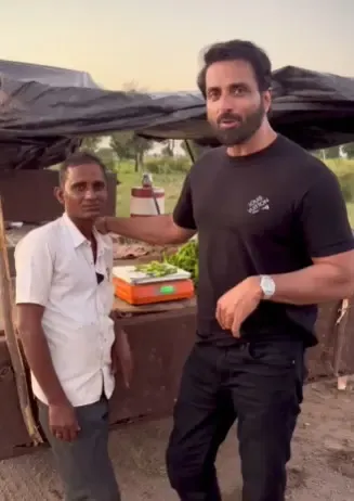 पंजाब: सोनू सूद बने किसानों के ‘दोस्ताना दूत’, लोगों से साझा किए सुख-दुख