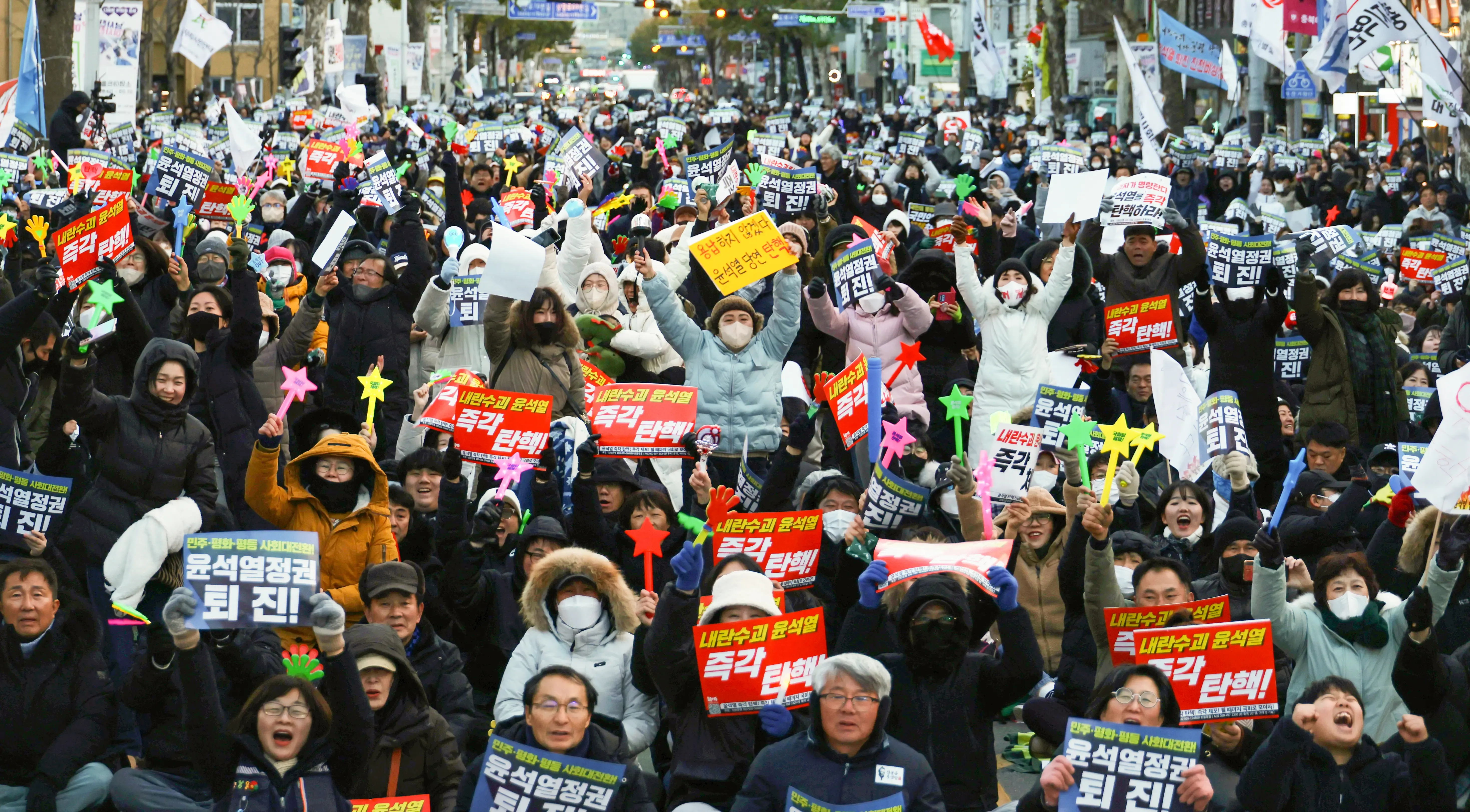 South Korea: Business Confidence Plummets to Lowest Point Since Pandemic Amid Political Turmoil