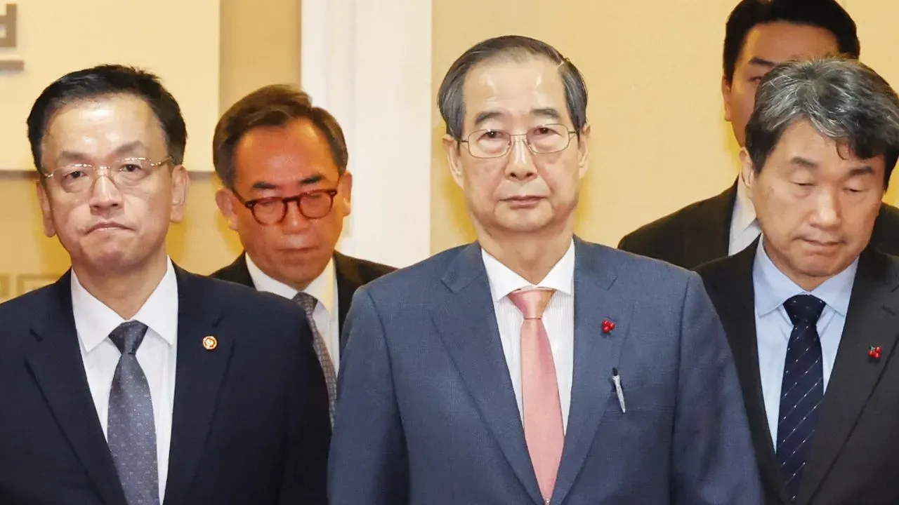 South Korea's Cabinet Proposes Collective Resignation Amid Martial Law Crisis