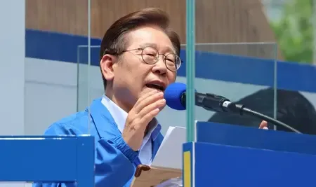 Why is South Korea's Lee Jae-myung Criticizing Ex-President Yoon's Film Screening?