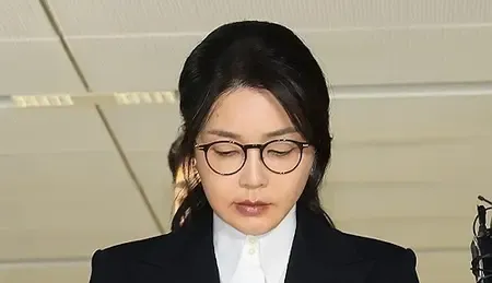 Is South Korea's Ex-First Lady Kim Keon Hee Facing Solitary Confinement Over Corruption Charges?