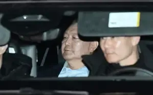 South Korea: Arrest Warrant Sought for Yoon Over Martial Law Attempt