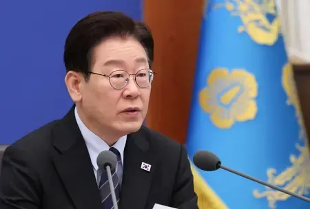 South Korea's President Lee to Confer with Political Rivals on Economic Strategies Amid Middle East Conflict