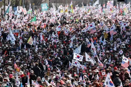 South Korea: Huge Protests for and Against Yoon's Impeachment in Seoul Ahead of Court Decision
