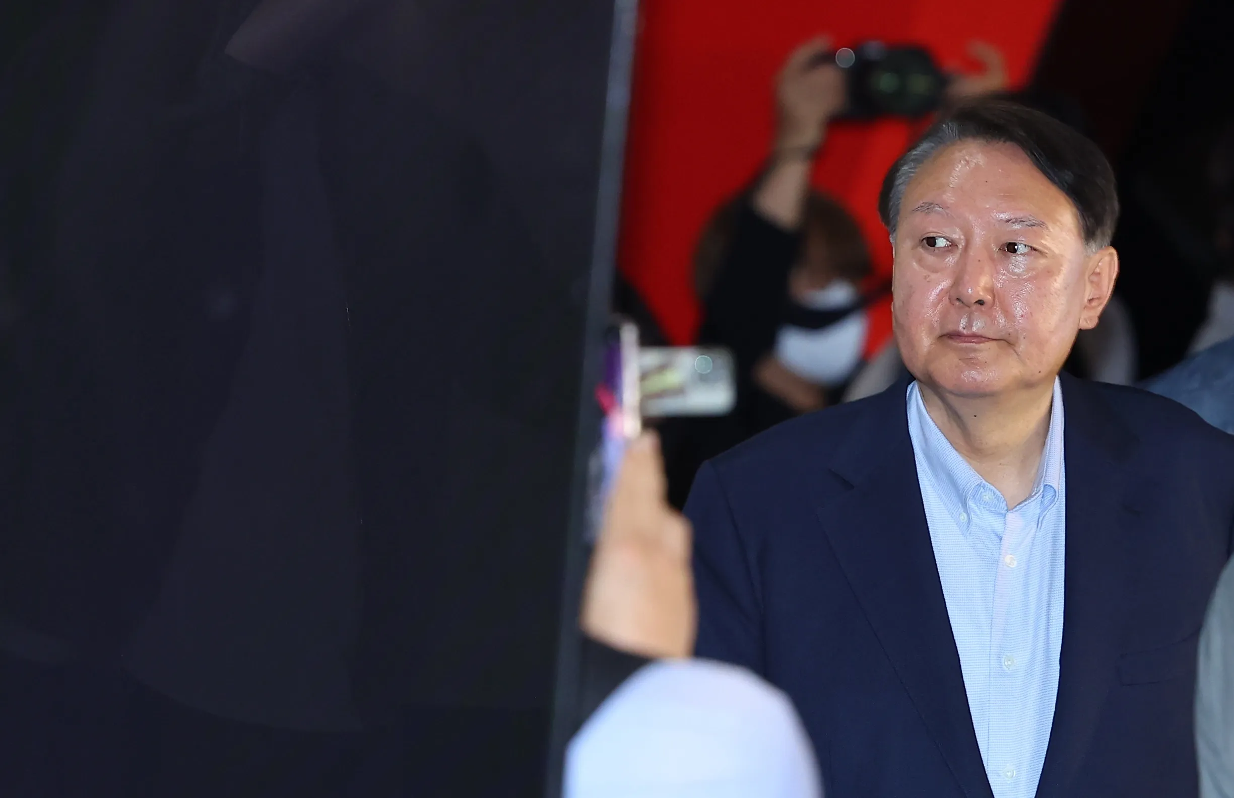 Did South Korea's Police Just Seize Ex-President Yoon's Phones Over Martial Law Attempts?