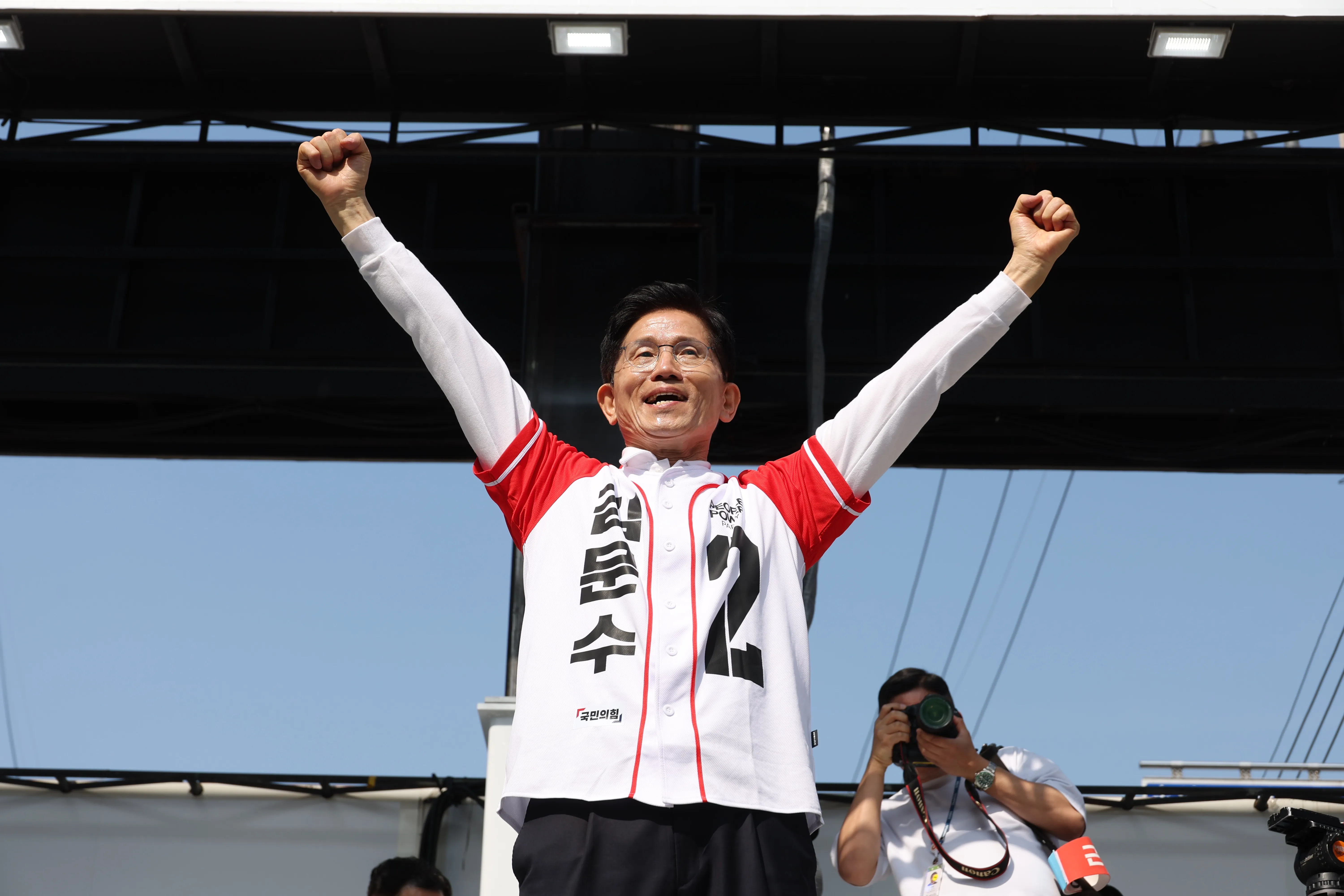 Is the PPP Moving Away from Former President Yoon?