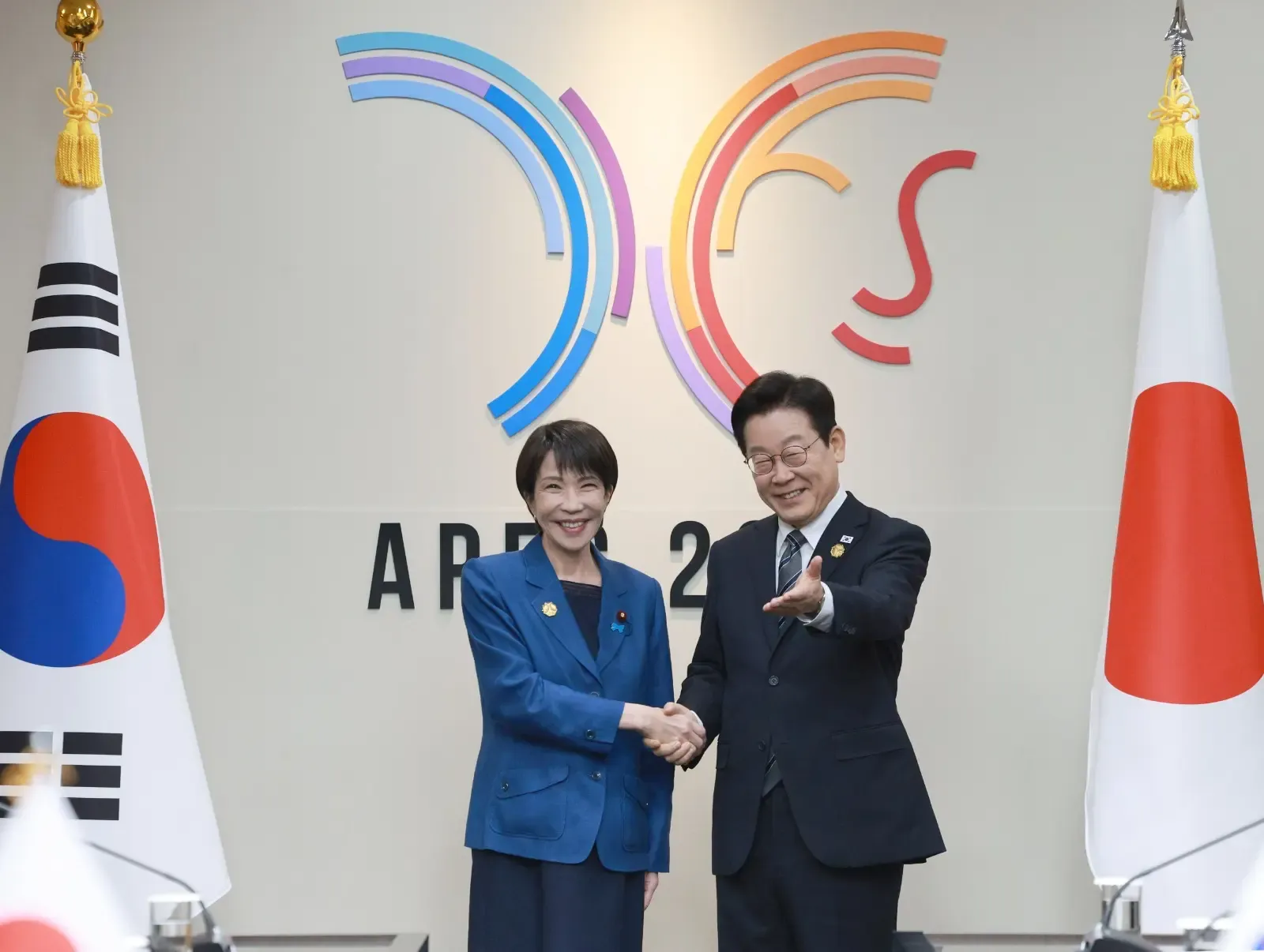 What Did South Korea's President Lee and Japan's Takaichi Discuss at Their First Summit?