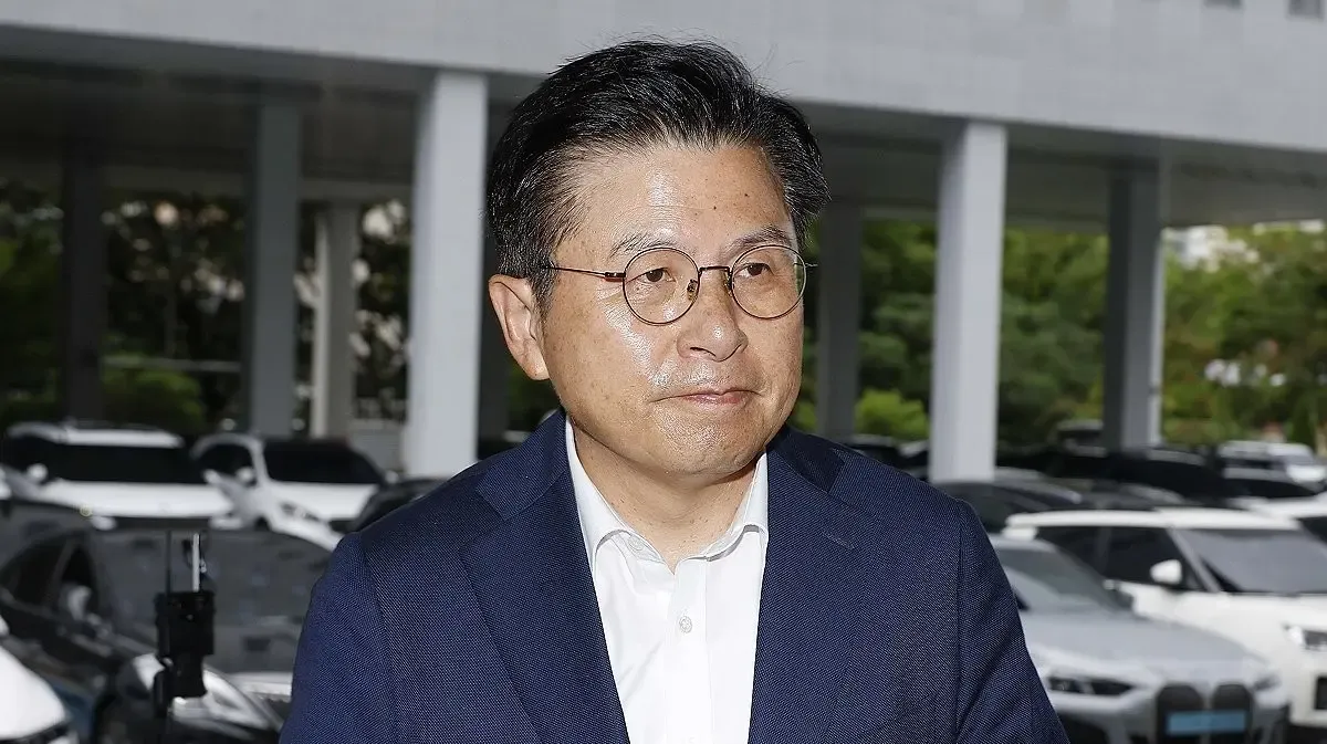 Why is South Korea's Former Prime Minister Hwang Detained for Alleged Insurrection?