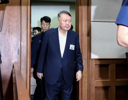 Yoon Suk Yeol: Special counsel seeks 2-yr prison term in 2022 election law case