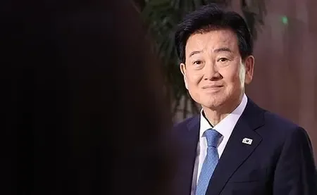 Minister Chung Regrets Allegations of Information Leak Over Kusong Nuclear Reference