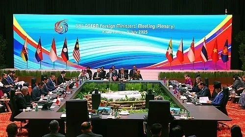 Are South Korea, the US, and Japan Planning Three-Way Talks at ASEAN Meetings?