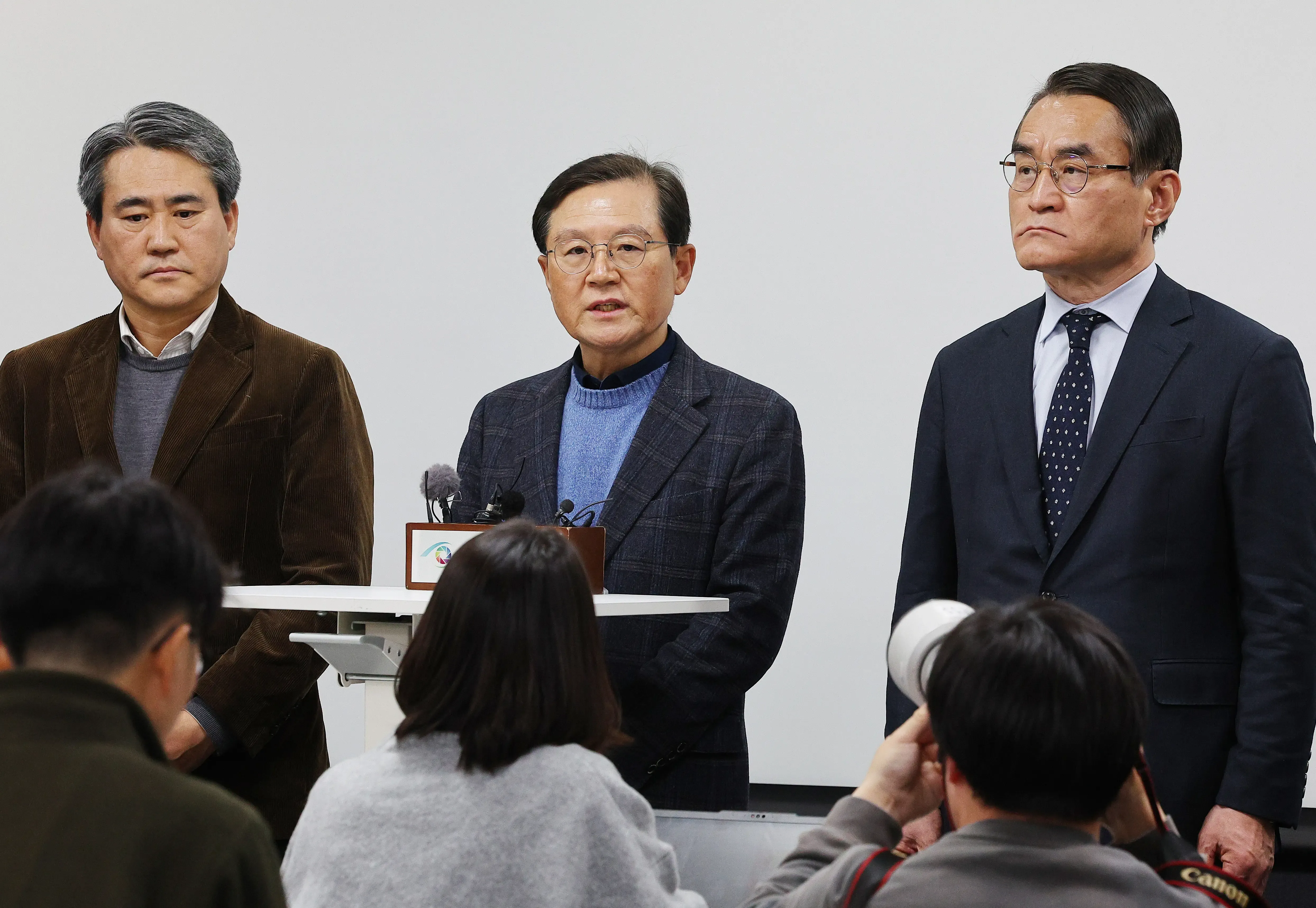 South Korea: President Yoon's Attorney Declares His Absence from Initial Hearing in Impeachment Proceedings
