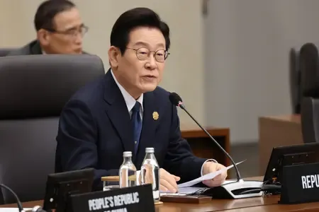How is South Korean President Lee Revising Privatisation Regulations?