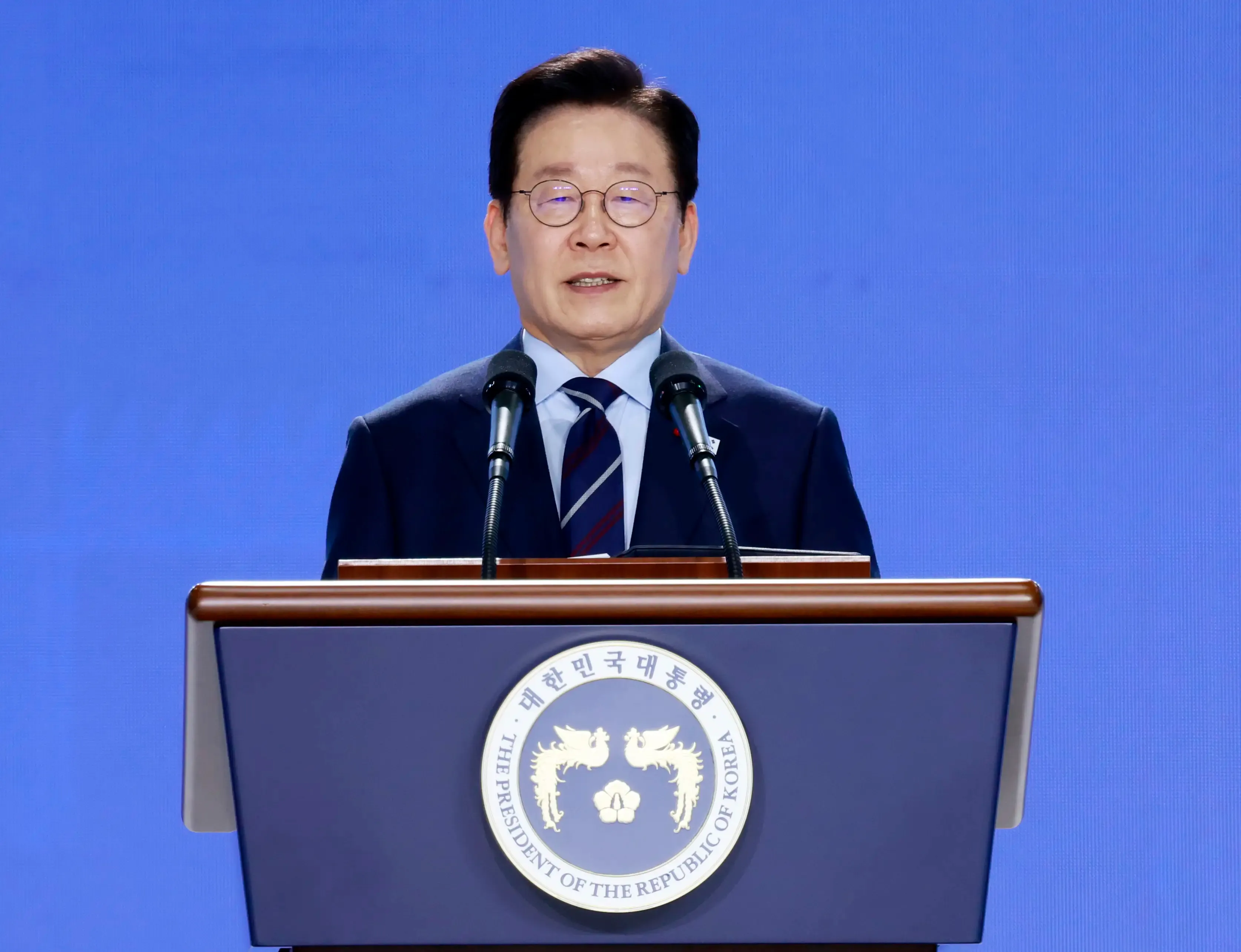 Is South Korean President Lee Jae Myung Investigating Alleged Illegal Ties Between Politicians and the Unification Church?