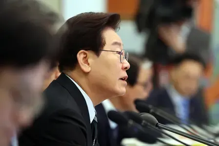 South Korea's Lee Jae Myung vows mutual respect diplomacy amid US friction