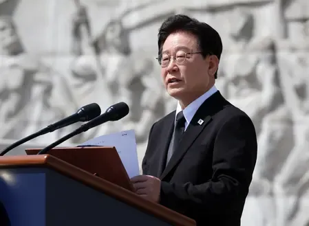 President Lee Jae Myung's Pledge to Uphold Democracy on 1960 Uprising Anniversary
