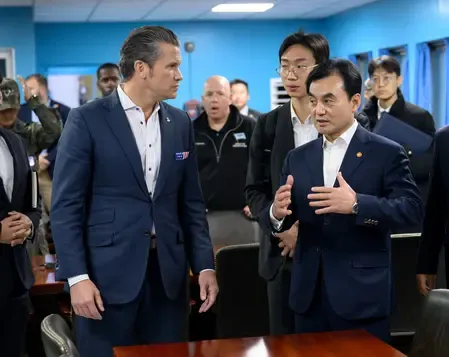 South Korea, US defence chiefs hold talks on OPCON transfer and nuclear submarines