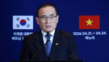 South Korea, US launch nuclear submarine, uranium talks in Seoul