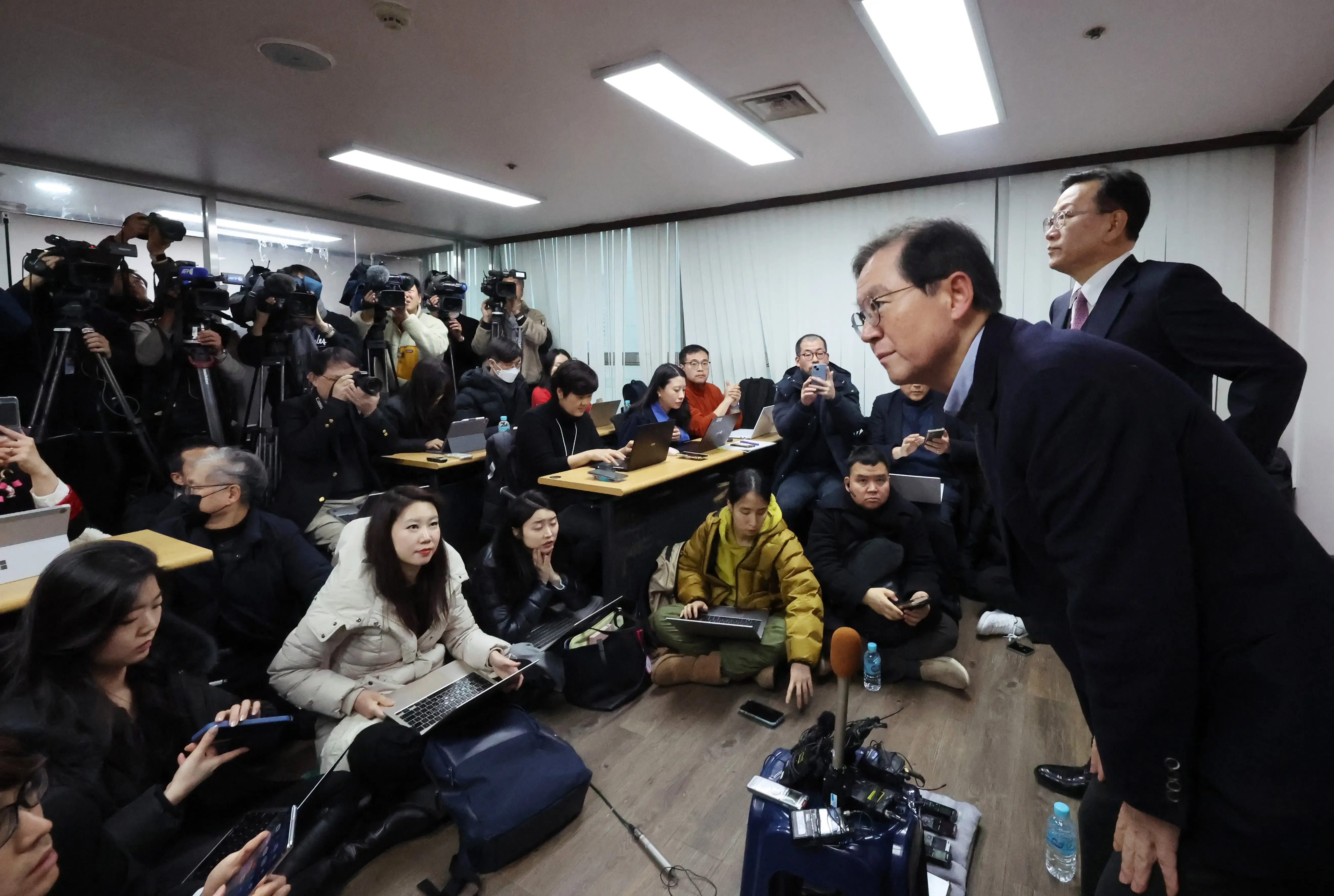 Legal Action Taken by South Korean President Yoon's Attorneys Against Second Detention Warrant