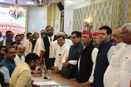 सपा उम्मीदवार धनराज नाथवानी का हलफनामा: ₹105 करोड़ की संपत्ति, पत्नी के नाम ₹265 करोड़ से अधिक