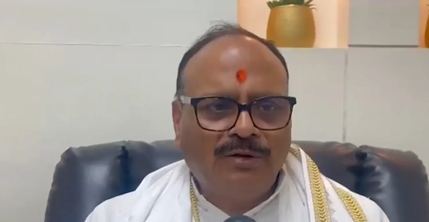 जावेद अली की विवादित टिप्पणी पर भाजपा का पलटवार, ब्रजेश पाठक बोले — 'सपा को भुगतना पड़ेगा खामियाजा'