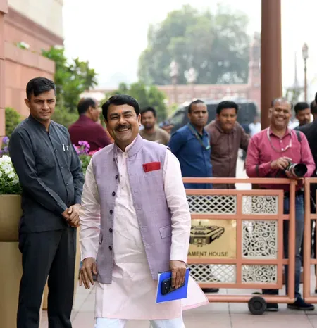 सपा सांसद आनंद भदौरिया बोले- विधानसभा उम्मीदवार का फैसला राष्ट्रीय अध्यक्ष अखिलेश ही करेंगे