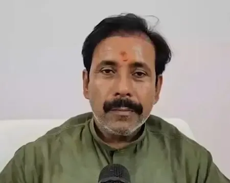 अनिल राजभर का सपा पर हमला: 2012-17 में लाल टोपी की आड़ में गुंडागर्दी और ज़मीन कब्ज़े को मिला सत्ता संरक्षण