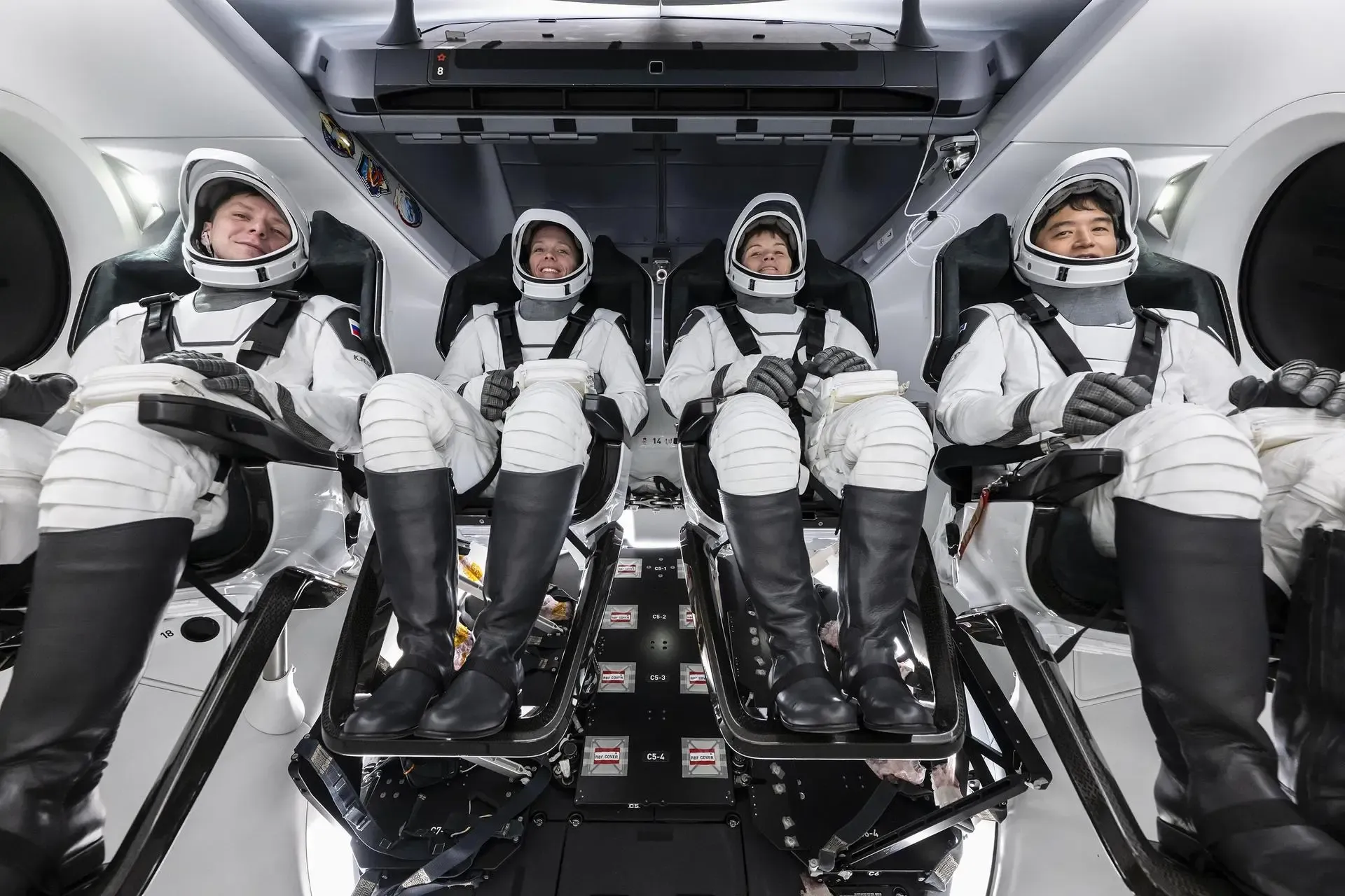 Did SpaceX Successfully Bring Four Astronauts Back to Earth?