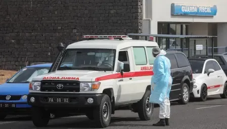 Hantavirus ship MV Hondius: Spain air ambulance grounded in Canary Islands