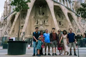 Spain's tourist industry outlook for 2025 upbeat after record visitors this year