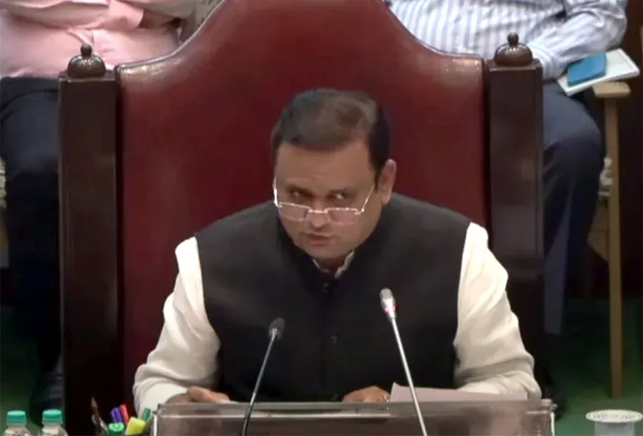 Speaker Narwekar regrets Marathi errors in Asha Bhosle condolence motion
