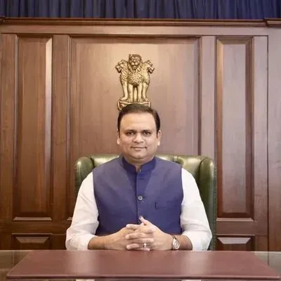 Maharashtra Assembly Speaker Narwekar pulls up govt over session absenteeism