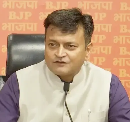 Is Udit Raj Right in Calling Tharoor BJP's 'Super Spokesperson'?