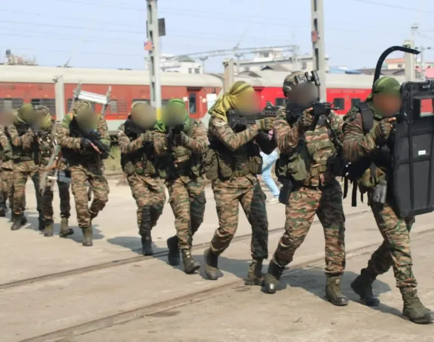 क्या स्पीयर कॉर्प्स ने तिनसुकिया स्टेशन पर सबोटेज रोकने के लिए संयुक्त ड्रिल की?