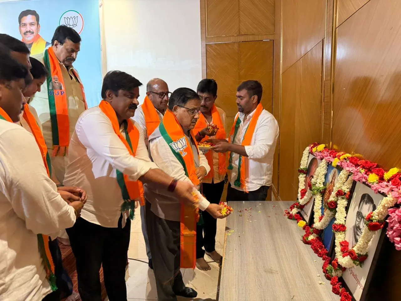 Karnataka BJP marks Modi's 12 years as longest-serving elected PM with temple prayers
