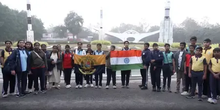 क्या श्रीहरिकोटा में इसरो का एलवीएम-3 एम-6 मिशन छात्रों में उत्साह का संचार कर रहा है?