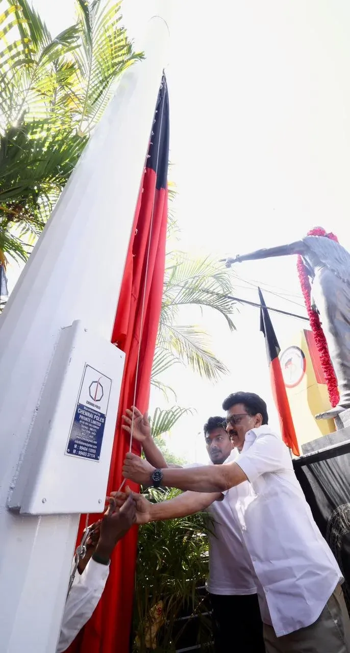 Stalin echoes DMK youth wing with #KalaignarForever tribute