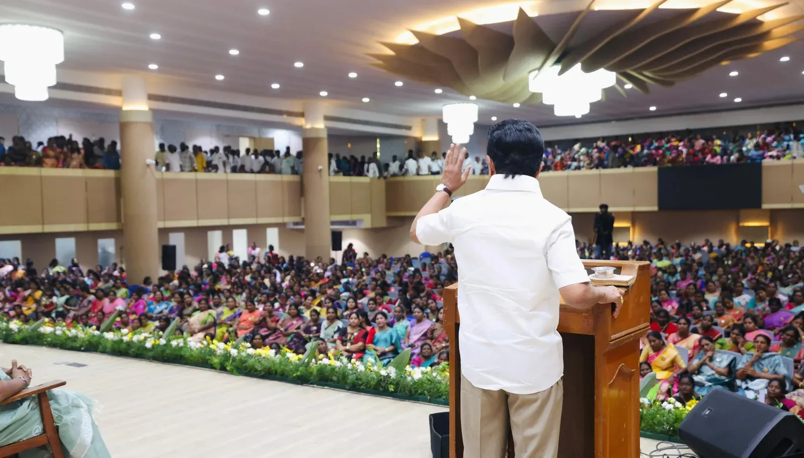 Stalin Slams Tamil Nadu CM Over MLA Poaching, Women's Safety