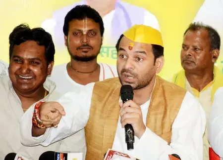 Is Tej Pratap Yadav Right to Call Tejashwi Yadav a Child?