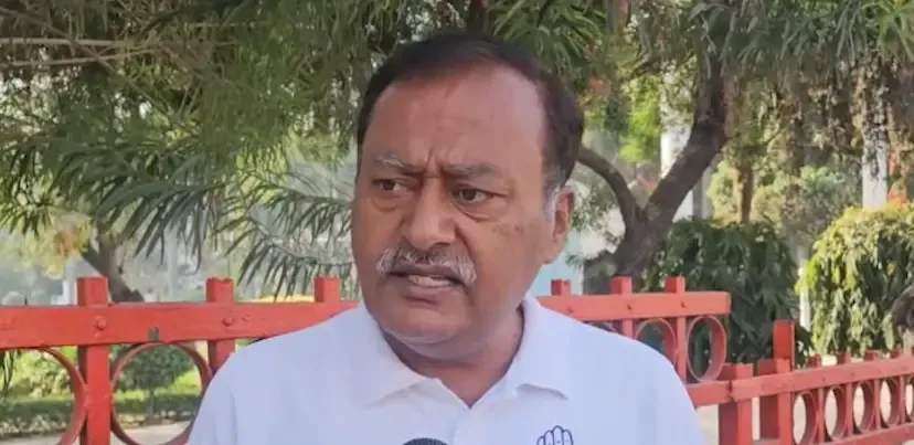 भारतीय जहाजों की सुरक्षा को लेकर सुरेंद्र राजपूत का केंद्र सरकार पर कड़ा आरोप