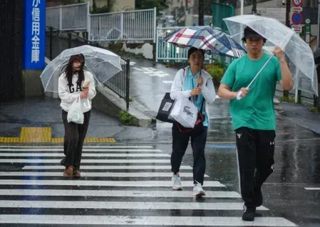 Typhoon Bavi threatens Okinawa with 270 kph gusts this weekend