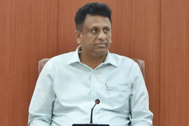 Karnataka Minister Promises Action After Brahmin Students Asked to Remove Sacred Thread Before CET