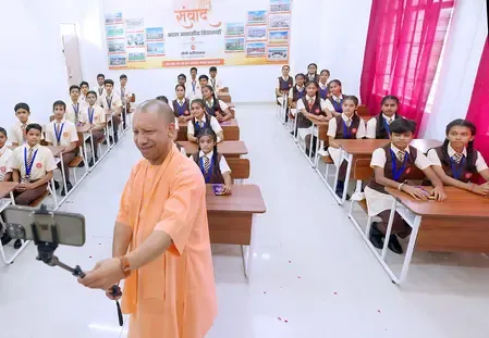 How Are Students in Sarvodaya Schools and Govt Hostels in UP Contributing to ‘Shramdan’ Every Sunday?