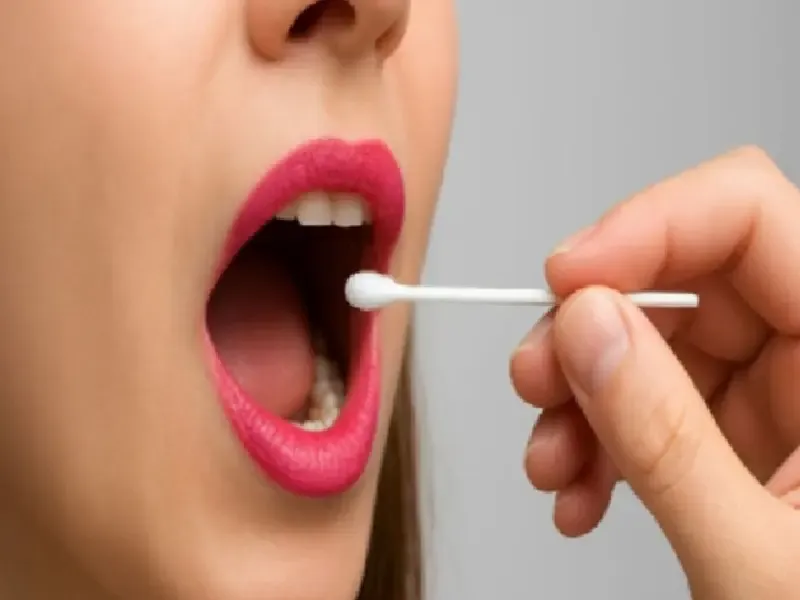 सुबह उठते ही मुंह के स्वाद में बदलाव: जानें इसके पीछे के कारण और समाधान