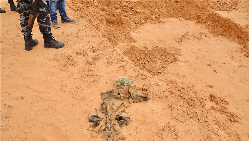 Have mass graves been found in Khartoum State?