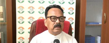 सुखदेव भगत का बचाव: प्रह्लाद जोशी पर राहुल-प्रियंका की टिप्पणी उचित, सार्वजनिक जीवन में मर्यादा अनिवार्य