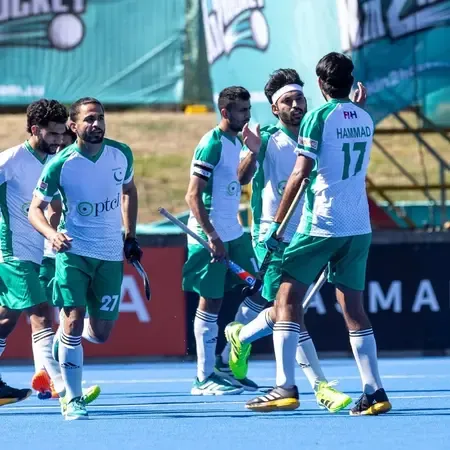 Discontent in Pakistan Hockey Team as They Depart for World Cup Qualifiers with Controversial Coach